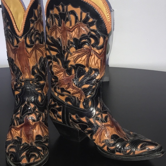 Liberty Boot Co. Custom Handmade Bat Cowboy Boots - Picture 5 of 15